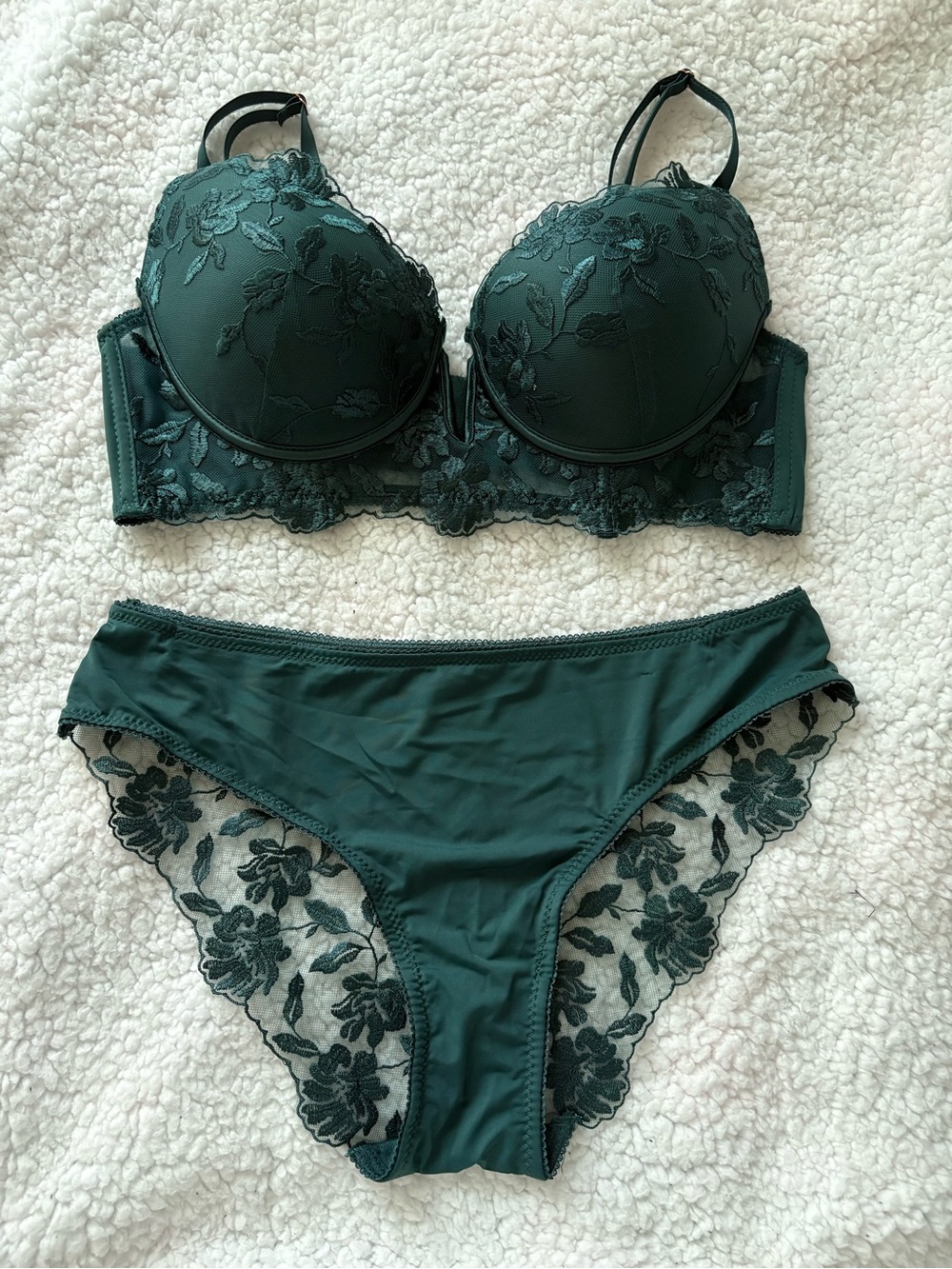 Marilyn Monroe Deep Green Floral Lace Push-Up Bra & Brief Set